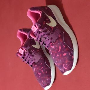 NIKE Kaishi Women's Size 8 1/2
